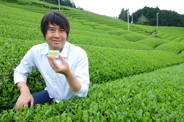 Akito | Founder of Tea Cup Trip | Japanese Tea Instructor